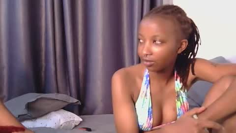 Snapshot of myline_ chatting on 19, 3, 2026 myline_ online show from 19, 3, 2026