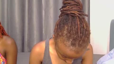 Snapshot of myline_ chatting on 1, 4, 2026 myline_ online show from 1, 4, 2026