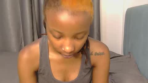 Snapshot of myline_ chatting on 12, 4, 2026 myline_ online show from 12, 4, 2026