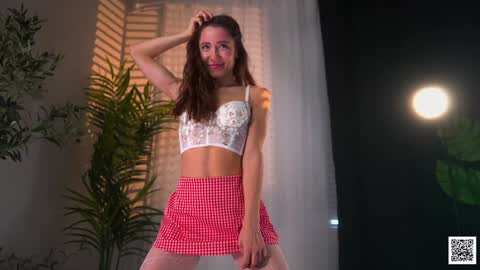 Snapshot of myliss chatting on 28, 9, 2025 Liss Next stream December1 online show from 28, 9, 2025