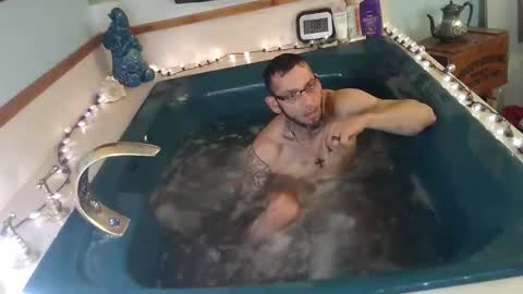 Snapshot of mymouththebest chatting on 8, 11, 2025 Jay sexxythikk Coonass online show from 8, 11, 2025