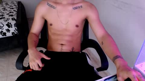 Snapshot of mysteryboy_thin16 chatting on 17, 12, 2024 mysteryboy_thin16 online show from 17, 12, 2024