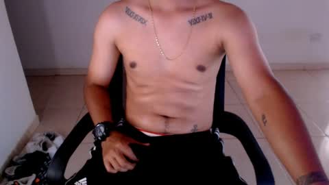 Snapshot of mysteryboy_thin16 chatting on 7, 8, 2026 mysteryboy_thin16 online show from 7, 8, 2026