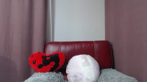 Snapshot of mysterygirl2023 chatting on 2, 11, 2025 Mystery Girl online show from 2, 11, 2025