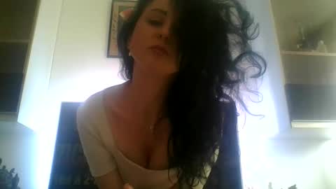 Mystic Arya online show from 14, 12, 2025