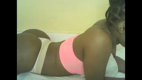 Snapshot of mystic_linna chatting on 5, 6, 2026 mystic_linna online show from 5, 6, 2026