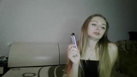 Snapshot of mysticglimmer chatting on 18, 12, 2025 Anika online show from 18, 12, 2025