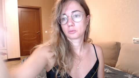 Snapshot of mystiquemaya chatting on 3, 12, 2024 Maya online show from 3, 12, 2024