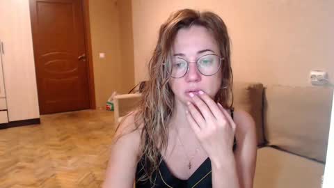 Snapshot of mystiquemaya chatting on 16, 12, 2024 Maya online show from 16, 12, 2024
