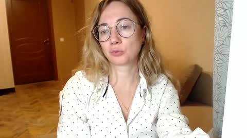 Snapshot of mystiquemaya chatting on 31, 12, 2024 Maya online show from 31, 12, 2024