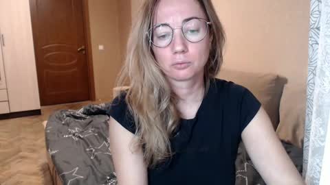 Snapshot of mystiquemaya chatting on 15, 1, 2025 Maya online show from 15, 1, 2025