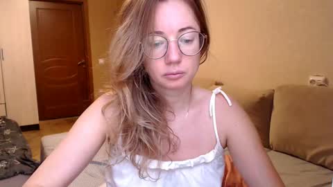 Snapshot of mystiquemaya chatting on 12, 3, 2025 Maya online show from 12, 3, 2025