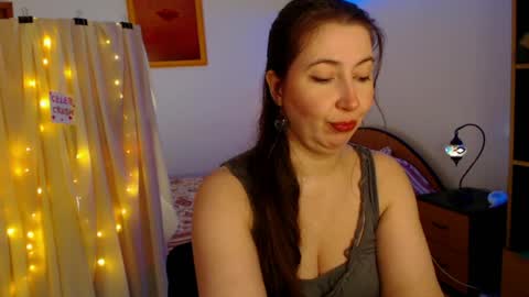 Snapshot of mystydew chatting on 1, 5, 2026 MystyDew online show from 1, 5, 2026