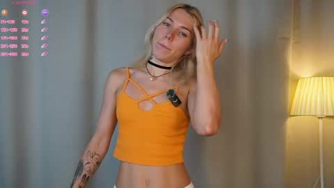 Snapshot of myviolet_rush chatting on 30, 5, 2026 Olivia or just olive online show from 30, 5, 2026
