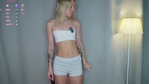 Snapshot of myviolet_rush chatting on 23, 6, 2026 Olivia or just olive online show from 23, 6, 2026