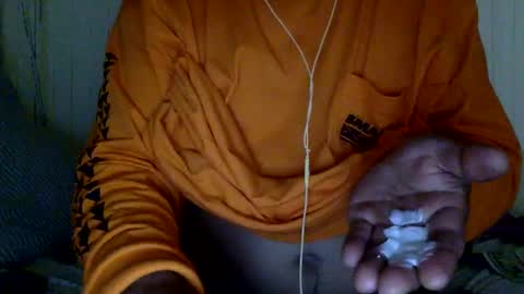 Snapshot of mywi11yisbiggy chatting on 31, 1, 2025 str8 dom alphaAsian Daddy type. sorry not bi or  curious but i dont judgediscrimenate. online show from 31, 1, 2025