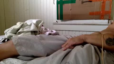Snapshot of mywi11yisbiggy chatting on 23, 2, 2025 str8 dom alphaAsian Daddy type. sorry not bi or  curious but i dont judgediscrimenate. online show from 23, 2, 2025