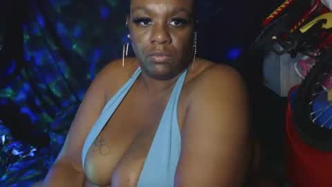 Snapshot of mzthundabootie chatting on 16, 12, 2025 mzthundabootie online show from 16, 12, 2025