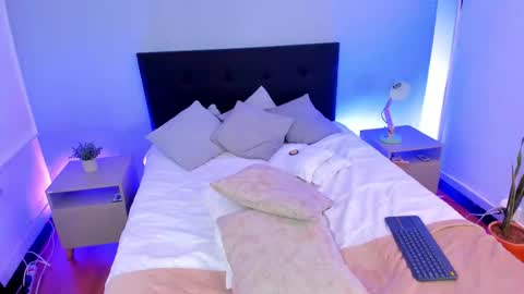 AMY online show from 11, 11, 2025