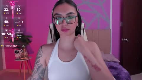 Snapshot of naath_ chatting on 16, 9, 2025 anny online show from 16, 9, 2025