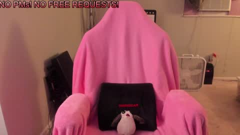 Natalie Marlo online show from 17, 1, 2025