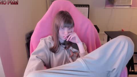 Natalie Marlo online show from 10, 3, 2025