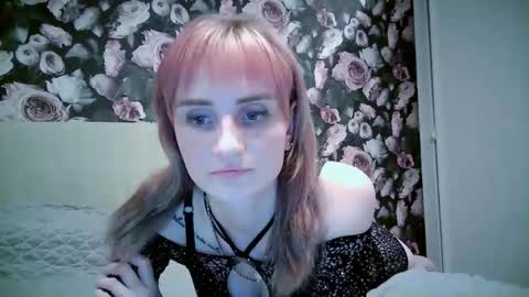 Nadjia online show from 28, 11, 2025