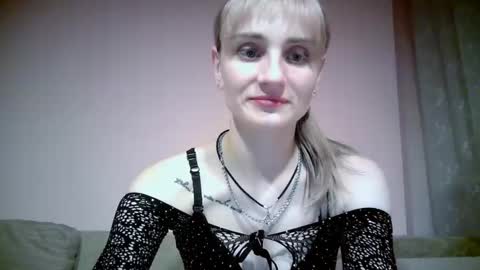 Nadjia online show from 3, 12, 2025