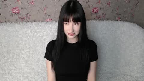 Naemi online show from 9, 5, 2026
