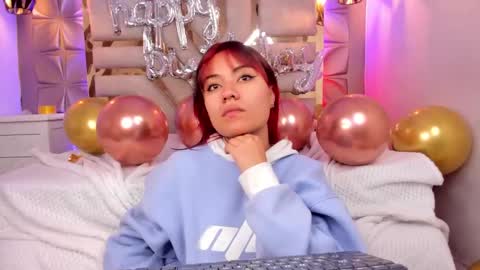 Snapshot of nahia_low chatting on 23, 12, 2024  Valeria  online show from 23, 12, 2024