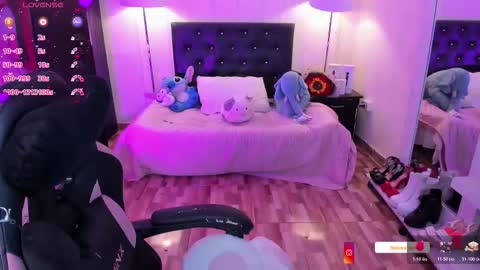 Snapshot of nahiara_evans_ chatting on 7, 3, 2026 NAHIARA EVANS online show from 7, 3, 2026