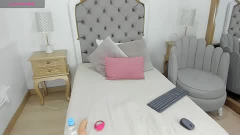 Nahiara online show from 4, 12, 2024