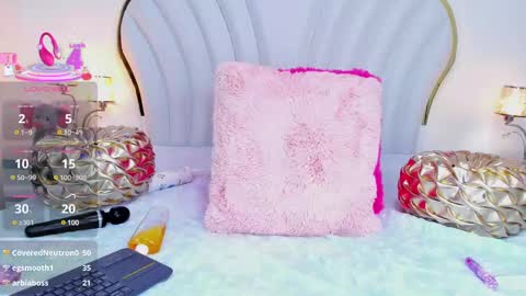 NahiaraReina  online show from 9, 2, 2025