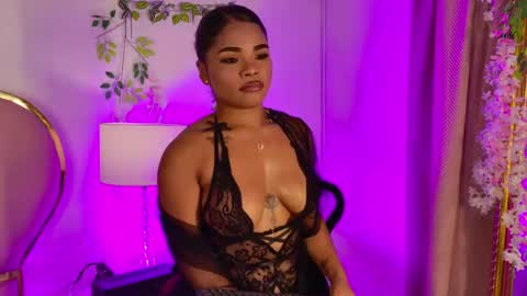 Snapshot of nahiarareina chatting on 1, 5, 2026 NahiaraReina online show from 1, 5, 2026