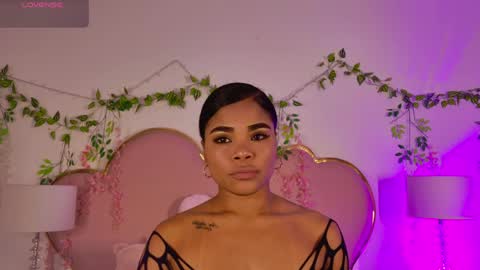 Snapshot of nahiarareina chatting on 2, 5, 2026 NahiaraReina online show from 2, 5, 2026