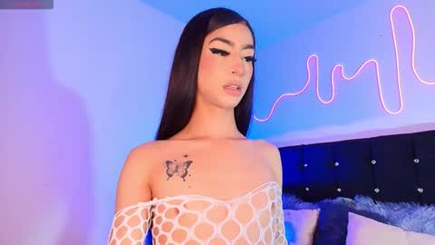 NahiaVictoria  online show from 28, 3, 2026