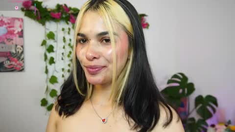 Snapshot of naho_4269 chatting on 18, 4, 2026 Naho Sigueme en mis Redes Sociales Follow me on my social networks online show from 18, 4, 2026