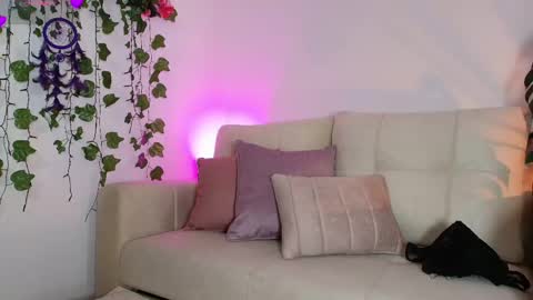 Naho  Sigueme en mis Redes Sociales Follow me on my social networks online show from 18, 5, 2026
