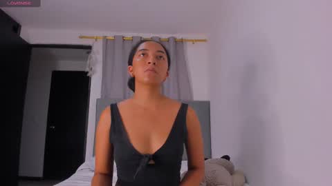 Laura online show from 25, 2, 2025