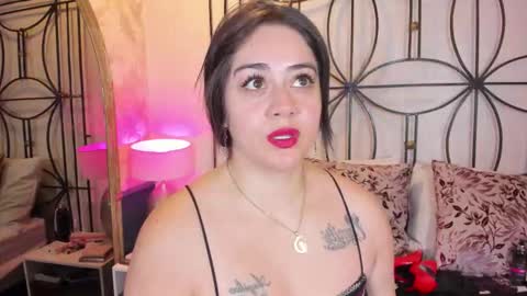 Nahomi  online show from 5, 11, 2025