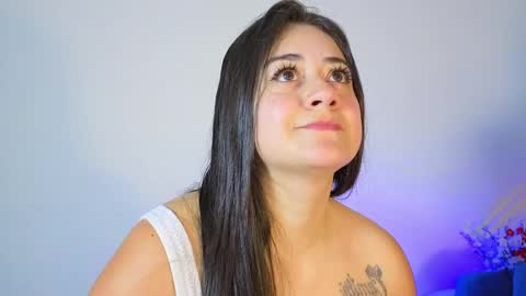 Nahomi  online show from 7, 4, 2026