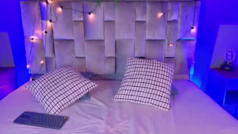  VICTORIA  online show from 25, 10, 2025