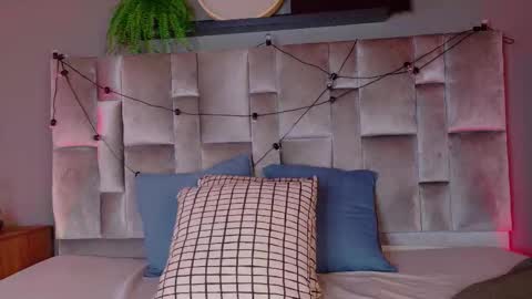  VICTORIA  online show from 24, 2, 2026