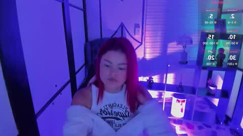 Snapshot of nahomirichards chatting on 4, 11, 2025 Nahomi online show from 4, 11, 2025