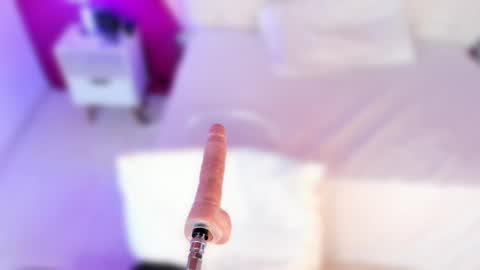 Snapshot of nahomyroberts chatting on 1, 3, 2025 Nahomy Roberts online show from 1, 3, 2025