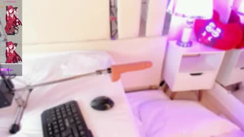 Nahomy Roberts online show from 31, 10, 2025