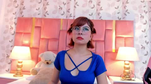 Naia  online show from 8, 4, 2026