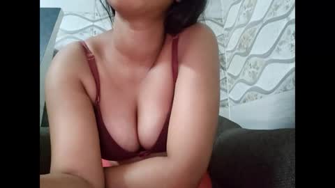 Snapshot of naina00123 chatting on 8, 3, 2026 Naina online show from 8, 3, 2026