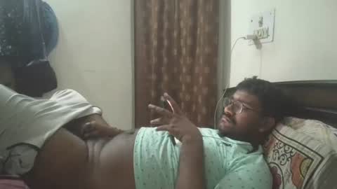 Snapshot of nairanandu28 chatting on 1, 4, 2026 NAIRANANDU28 online show from 1, 4, 2026