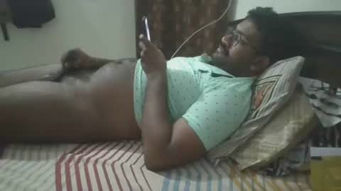 Snapshot of nairanandu28 chatting on 1, 4, 2026 NAIRANANDU28 online show from 1, 4, 2026